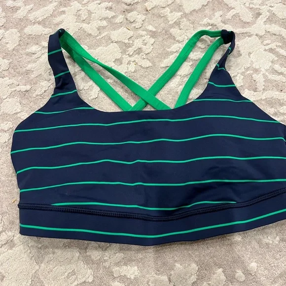 Lululemon green bean energy bra - Picture 5 of 5